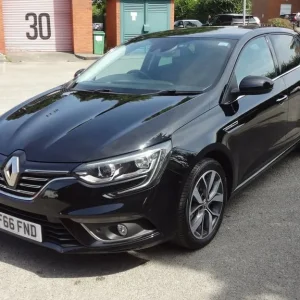 2016 Renault Megane 1.5 dCi Dynamique S Nav 5dr HATCHBACK Diesel Manual - Image 5