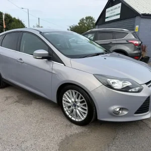 2012 Ford Focus 1.6 TDCi Zetec Hatchback 5dr Diesel Manual Euro 5 (s/s) (115 ps) Hatchback Diesel... - Image 2