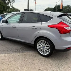 2012 Ford Focus 1.6 TDCi Zetec Hatchback 5dr Diesel Manual Euro 5 (s/s) (115 ps) Hatchback Diesel... - Image 4