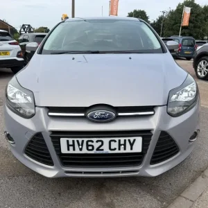 2012 Ford Focus 1.6 TDCi Zetec Hatchback 5dr Diesel Manual Euro 5 (s/s) (115 ps) Hatchback Diesel... - Image 5