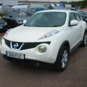 2011 Nissan Juke 1.6 ACENTA 5-Door Petrol - Image 3