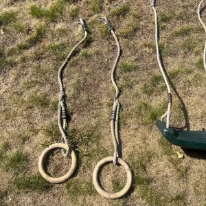 Children’s (water) Slide + complementary swings and handle bars - Image 6