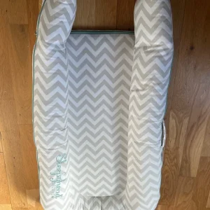 Sleepyhead Deluxe+ Baby Pod/Nest Bed/Dock-a-tot - Image 2