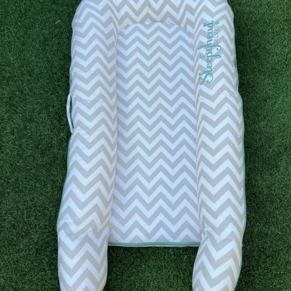 Sleepyhead Deluxe+ Baby Pod/Nest Bed/Dock-a-tot