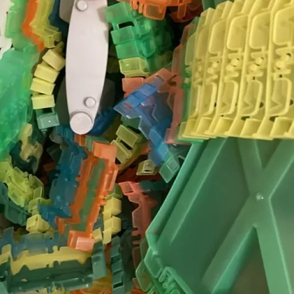 Glow track with cars