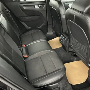 2019 Volvo XC40 1.5 T3 Momentum Pro 5dr Estate PETROL Manual - Image 6