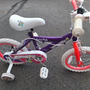 Girls 14 inch bike - Image 2
