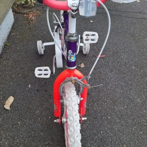 Girls 14 inch bike - Image 3