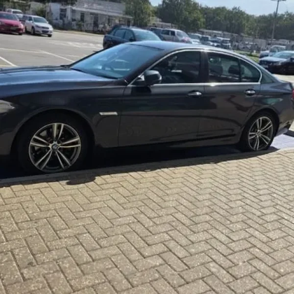 Bmw 528i se auto