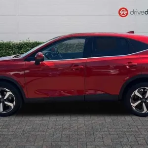 2022 Nissan Qashqai 1.3 DIG-T MHEV N-Connecta SUV 5dr Petrol Hybrid XTRON Euro 6 (s/s) (158 ps) S... - Image 6