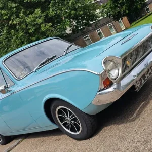 Ford corsair 1700 deluze 1966 classic car - Image 2