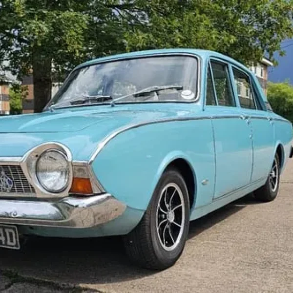Ford corsair 1700 deluze 1966 classic car