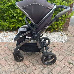 Egg stroller with optional buggy board