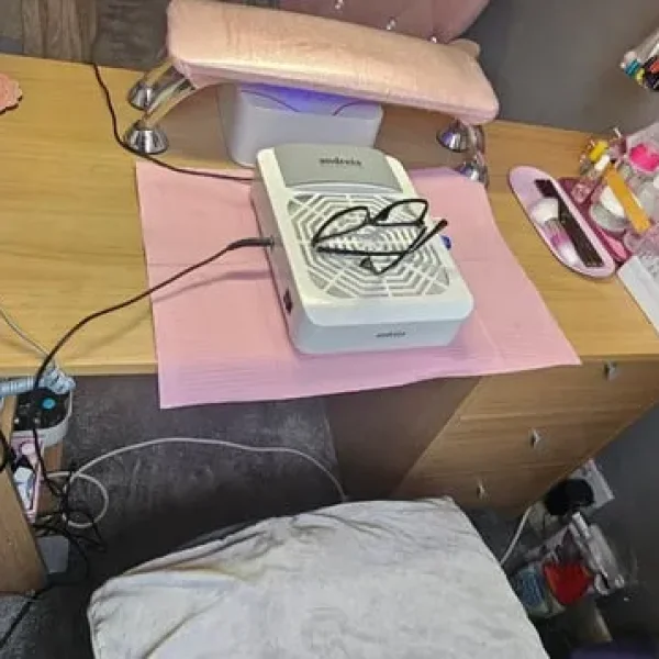 Office/manicure desk