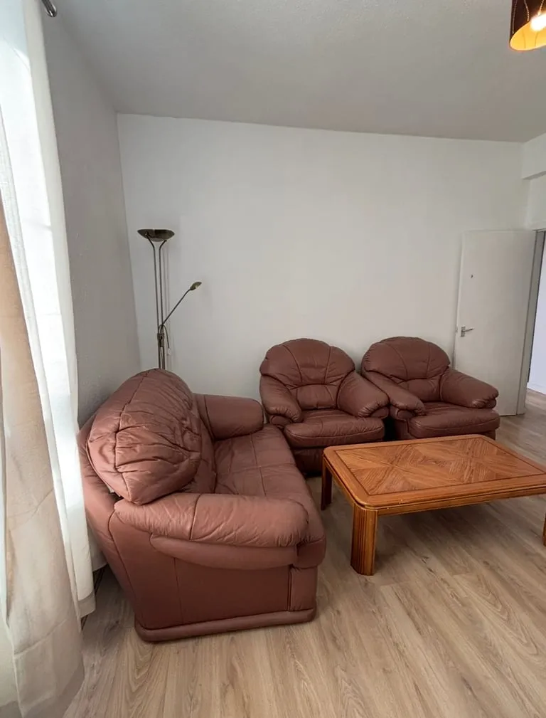 Flat to rent £700pcm