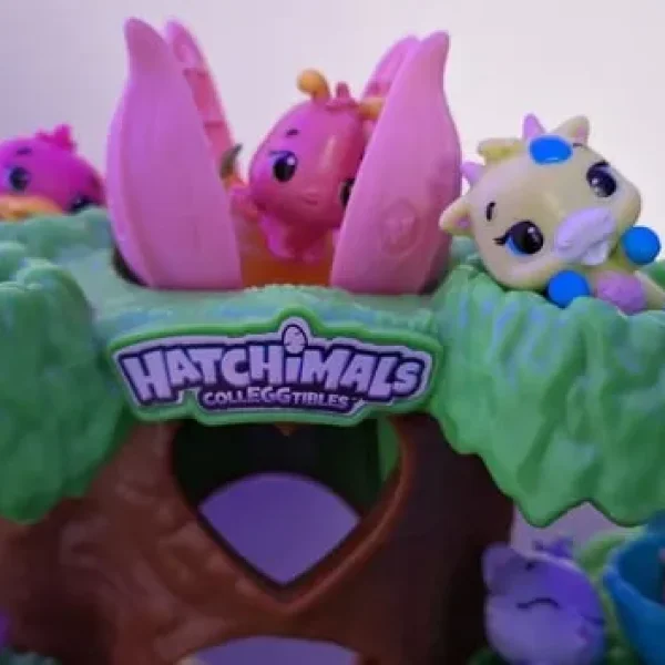 Hatchinals collectible set