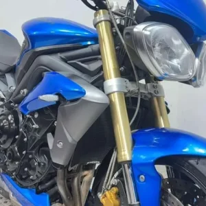Triumph Street Triple 2013 18K VERY CLEAN WARRANTY 675CC - Image 2