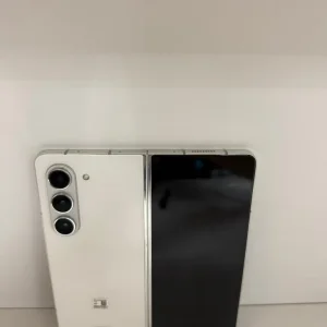 LIKE NEW SAMSUNG Z FOLD5 1TB(1000GB) CREAM UNLOCKED WITH WARRANTY