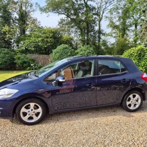 2011 Toyota Auris 1.33 Dual VVT-i Edition Euro 5 (s/s) 5dr HATCHBACK Petrol Manual - Image 6