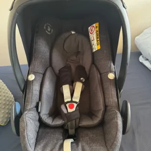Maxi cosi pebble car seat