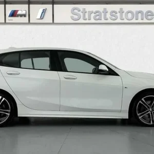 2023 BMW 1 Series 118i [136] M Sport 5dr [Live Cockpit Professional] Hatchback Petrol Manual - Image 3