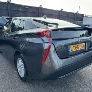 2016 Toyota Prius 1.8 VVT-h Active CVT Euro 6 (s/s) 5dr Hatchback Petrol/Ele Automatic - Image 5