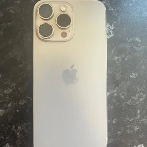 iPhone 15 pro max 256GB - Image 4