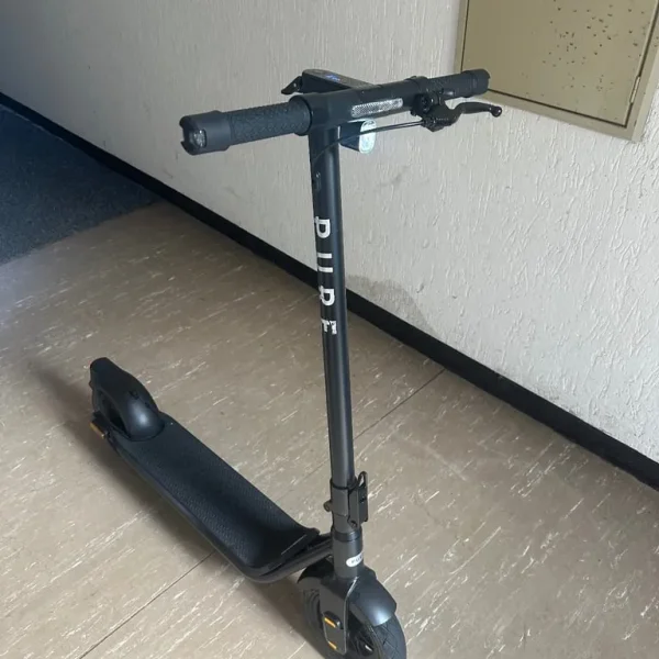 Air4 Pro Pure Electric Scooter – £300 – Good Condition
