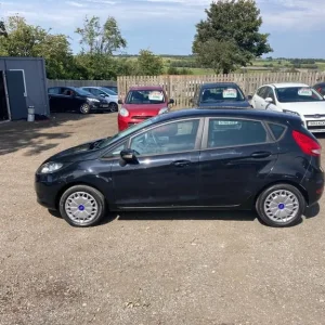 2009 Ford Fiesta 1.25 Style 5dr HATCHBACK Petrol Manual - Image 2