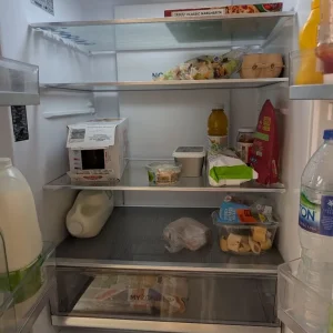 Frost free American style fridge freezer - Image 4