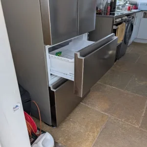 Frost free American style fridge freezer - Image 6