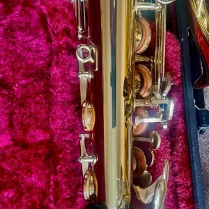 Yamaha YAS-25 Saxophone - Image 4