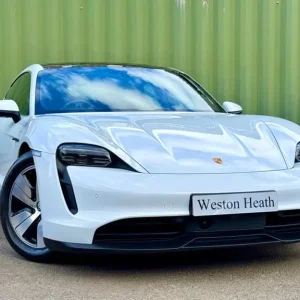 2020 Porsche Taycan Performance Plus 93.4kWh 4S Saloon 4dr Electric Auto 4WD (571 ps) Saloon Elec... - Image 5