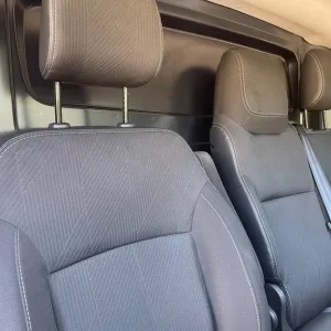 2021 Renault Trafic 2.0 dCi ENERGY 30 Black Edition LWB Standard Roof Euro 6 (s/s) 5dr PANEL VAN ... - Image 5