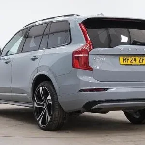 2024 Volvo XC90 Ultra, B5 AWD Mild hybrid, Petrol, Dark, 7 Seats ESTATE Petrol/Electric Hybrid Au... - Image 3