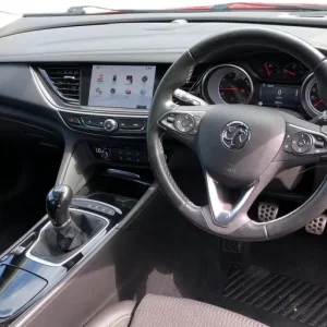 2017 Vauxhall Insignia 1.5T SRi Nav 5dr Hatchback PETROL Manual - Image 3