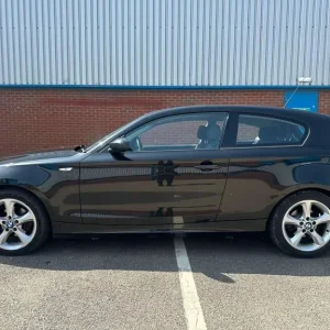 2009 BMW 1 Series 2.0 116d Sport Euro 4 3dr HATCHBACK Diesel Manual - Image 3