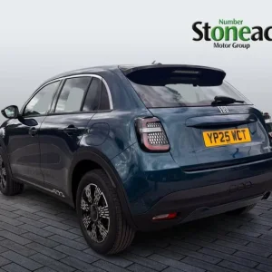 2025 Fiat 600 600 1.2 100hp Hybrid Edct-6 HATCHBACK Petrol/Electric Hybrid Automatic - Image 5