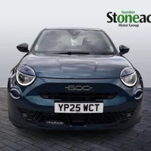 2025 Fiat 600 600 1.2 100hp Hybrid Edct-6 HATCHBACK Petrol/Electric Hybrid Automatic - Image 8