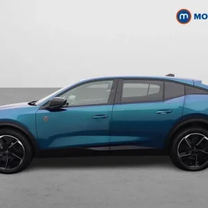 2025 Peugeot 408 1.2 Hybrid 136 GT 5dr e-DSC6 Hatchback Hybrid Automatic - Image 4