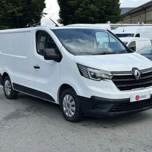 2023 Renault Trafic dCi Blue SL28 Business+ L1 Euro 6 130ps AC Panel Van Diesel Manual - Image 6