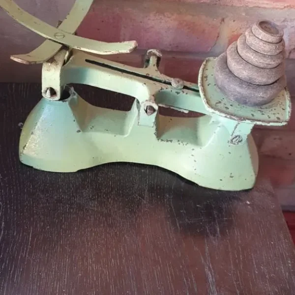 Vintage scales