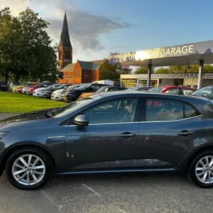 2017 Renault Megane DYNAMIQUE NAV DCI Hatchback Diesel Manual - Image 2