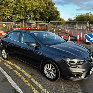 2017 Renault Megane DYNAMIQUE NAV DCI Hatchback Diesel Manual - Image 4