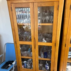 Oak furniture land glass display unit Orrick range - Image 3