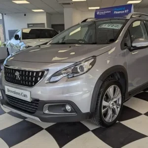 2017 Peugeot 2008 1.2 PureTech 110 Allure 5dr MANUAL PETROL 46000 MILES HATCHBACK Petrol Manual - Image 3