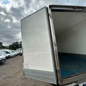 2019 Volkswagen Crafter Crafter CR35 Startline TDI Auto Fridge DIESEL Automatic - Image 4