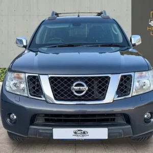 2015 Nissan Navara Double Cab Pick Up Tekna 2.5dCi 190 4WD Auto - Image 2