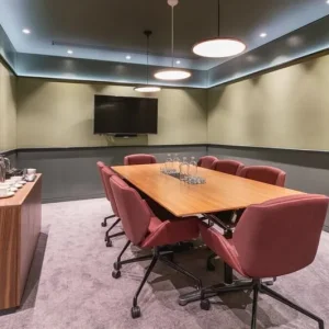*Bank* Private Serviced Offices: Units from 2 to 60 desks for rent EC2 - Image 5