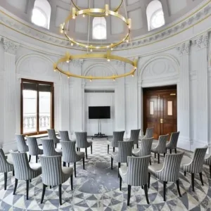 *Bank* Private Serviced Offices: Units from 2 to 60 desks for rent EC2 - Image 7